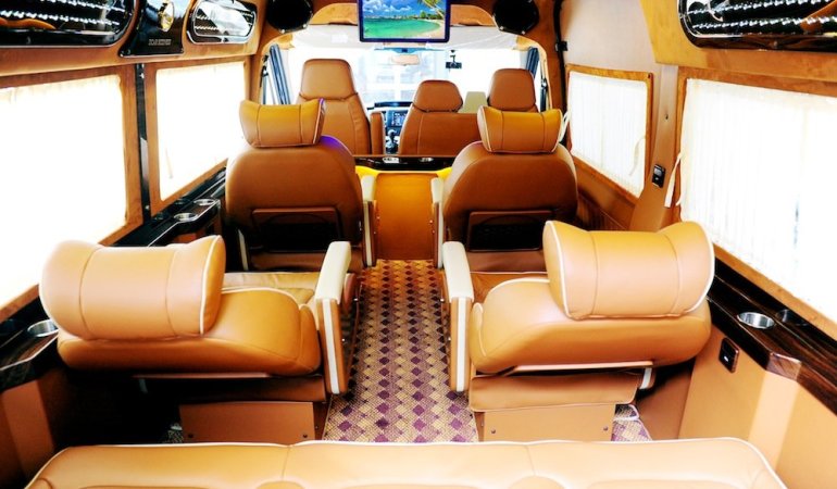 Huế – Đà Nẵng (1,700,000đ / Bao xe Limousine) –  0855.95.95.95